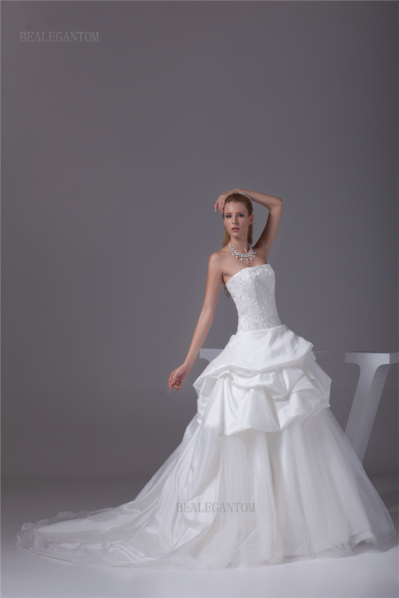 white sweetheart lace ball gown wedding dresses organza appliques beaded cheap lace up plus size bridal gowns bm48