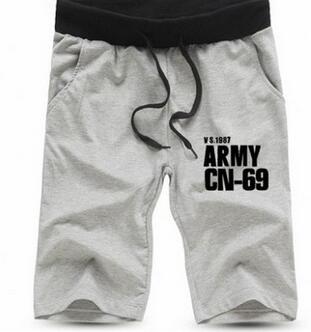 Wholesale- 2017 men's boutique in summer comfortable elastic waist loose beach shorts/Men comfortable breathable leisure shorts