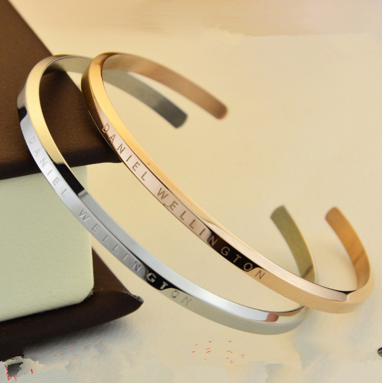 new fashion Bracelets Cuff Rose Gold Silver Bangle 100% stainless steel Bracelet Women and Men Bracelet pulsera no box
new fashion Bracelets Cuff Rose Gold Silver Bangle 100% stainless steel Bracelet Women and Men Bracelet pulsera no box