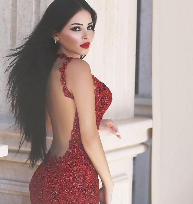 Gorgeous Dark Red Mermaid Prom Dress Sheer V-neck Sleeveless Illusion Back Evening Gowns with Beading Appliques Open Back Formal Dresses