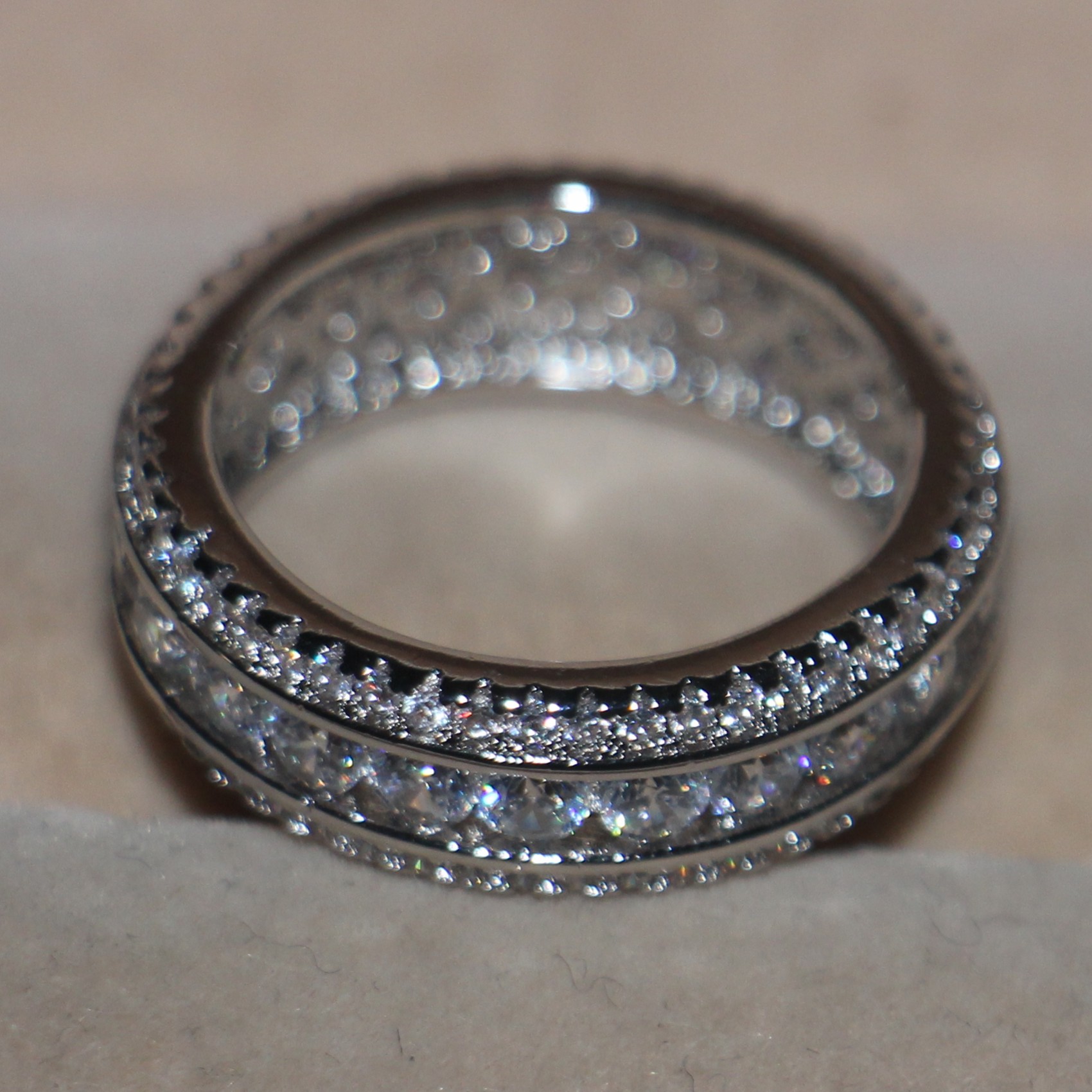 Stunning 2016 New Arrival Luxury Jewelly Round Cut 925 Sterling Silver Simulated Diamond Gemstons Pave Women Engagement Circle Ring Size5-11