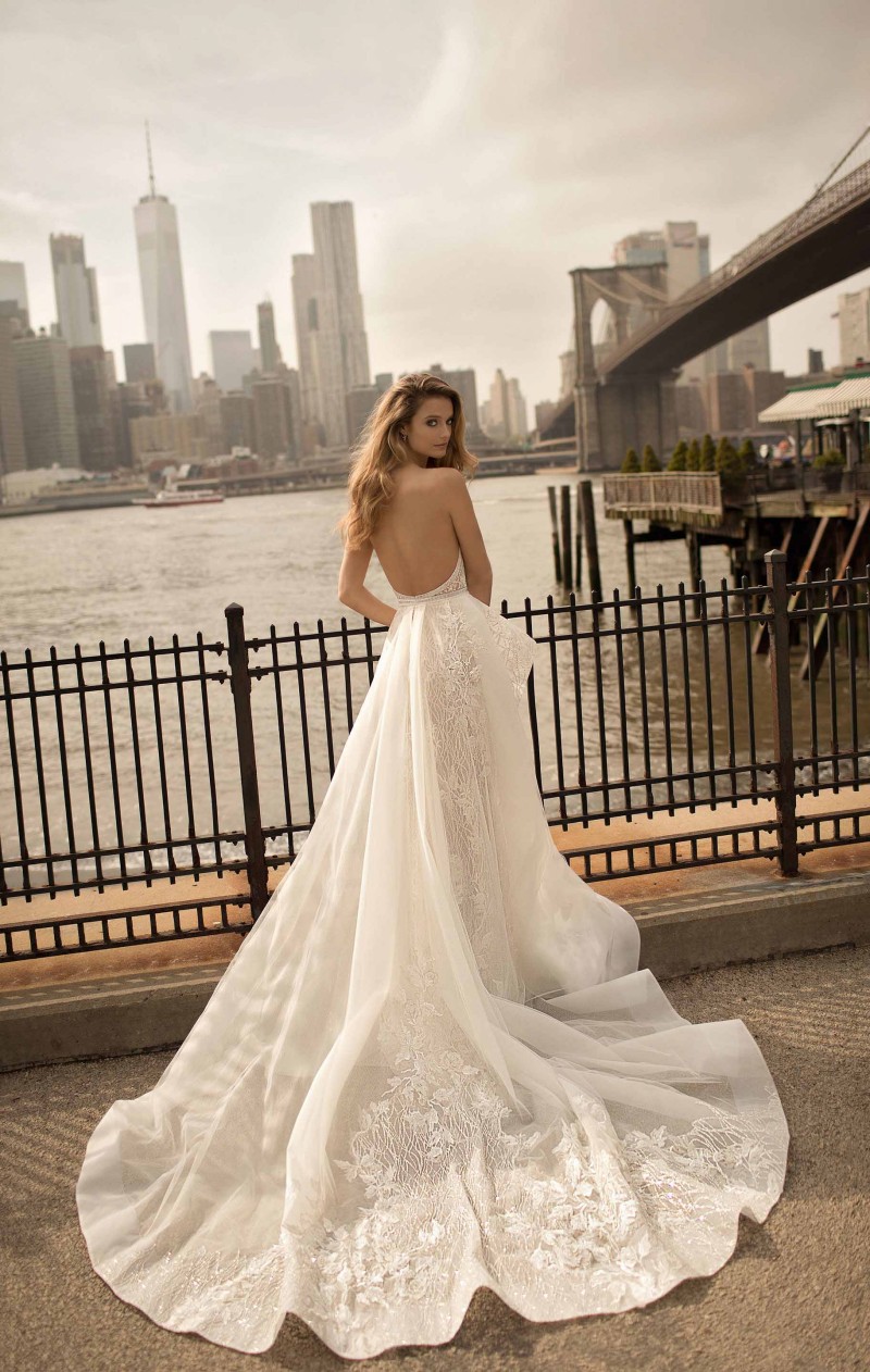 Berta Sweetheart Neckline Mermaid Wedding Dress Appliques Sash Bridal Gowns Sweep Train Backless Robe de mariée