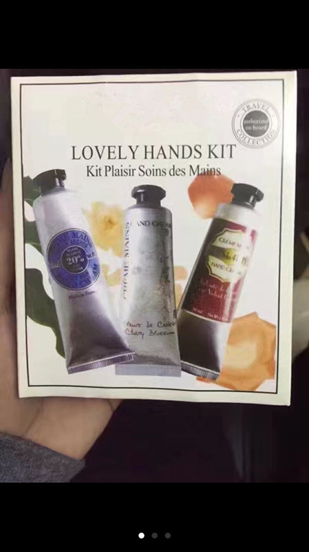 1box=6pcs Famous Brand Shea Butter+Peony+rose hand cream with 6 pieces pack suit mini hand lotions free shopping 30ml/pcs
1box=6pcs Famous Brand Shea Butter+Peony+rose hand cream with 6 pieces pack suit mini hand lotions free shopping 30ml/pcs