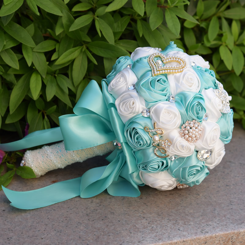 Custom Any Color Stunning Wedding Flowers White Bridesmaid Bridal Bouquets Artificial Rose Wedding Bouquet In Stock