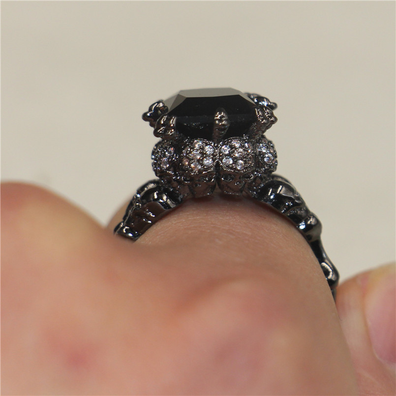 Brand Punk Jewelry Skull 10KT Black Gold Filled Demon Princess 5CT Black Sapphire Cocktail Wedding Bands Ring for Women Men6141083