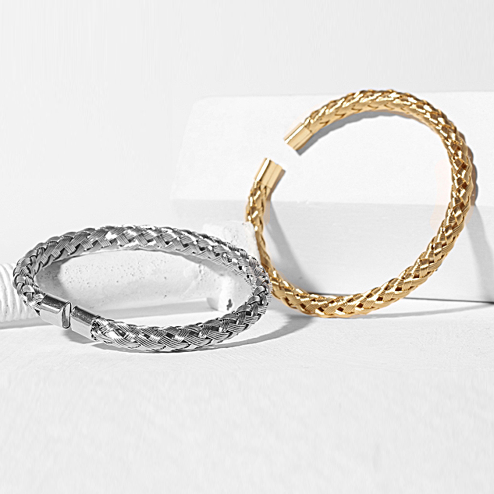 BC Titanium steel jewelry Whole factory wire Bangles tails into the fourcolor simple wild accessories bracelet