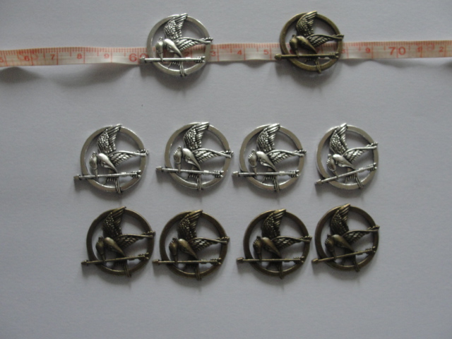 Hot sale DIY alloy silver acceories hussories hunger games tibetan silver charms antique silver Fit bracelets necklaces
Hot sale DIY alloy silver acceories hussories hunger games tibetan silver charms antique silver Fit bracelets necklaces