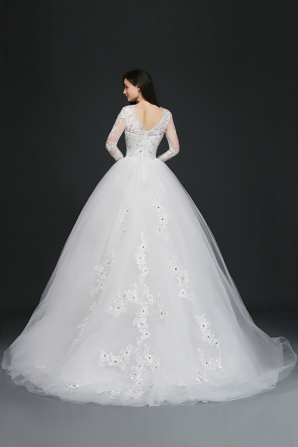Stock Ball Gown Dresses Long Sleeves Sheer Jewel Neck Dubai Wedding Gowns With Appliques Crystal Sexy Backless Vestido De Novia Best 6660311