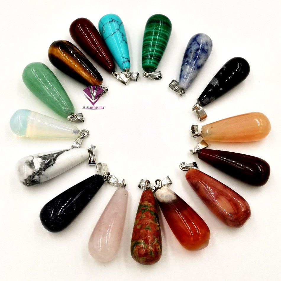 Double Palm Round Ball Pendant Necklace Fashionable and Trendy Seven Vein Color Protector with Two Hands Holding Round Natural Stone Copper Pendant