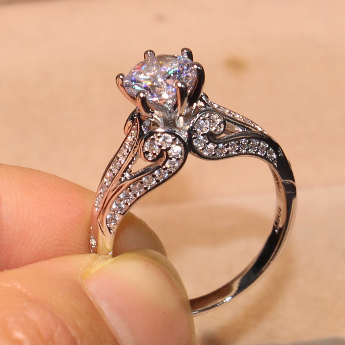 Luxurious Size 5/6/7/8/9/10 Fashion jewelry High quality 10kt white gold filled GF white topaz women wedding GEM Ring set gift