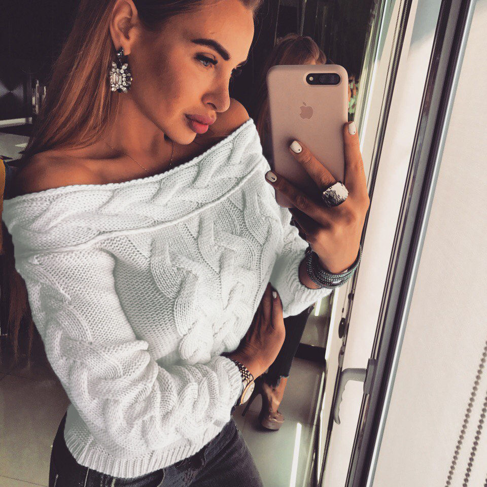 Women knitted long sleeve off shoulder sweater pullover for female women 2018 autumn new sweaters pullovers women autumn C18111601