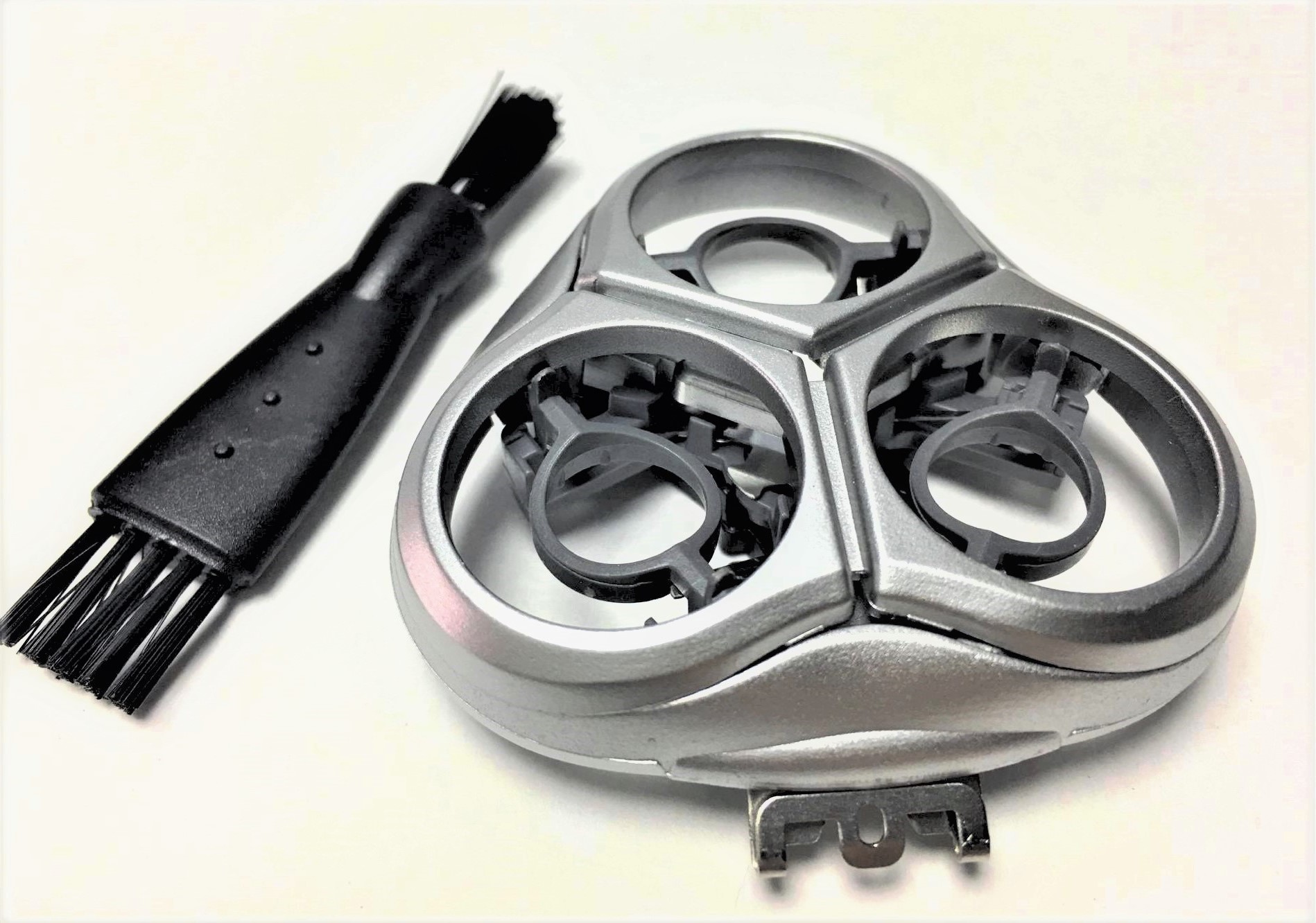 Shaver Head Holder & Blades Plate Replacement For Philips Norelco HQ9150XLCC HQ9160XLCC HQ9170XLCC HQ9171XLCC Razor Cutter Frame Parts New
Shaver Head Holder & Blades Plate Replacement For Philips Norelco HQ9150XLCC HQ9160XLCC HQ9170XLCC HQ9171XLCC Razor Cutter Frame Parts New