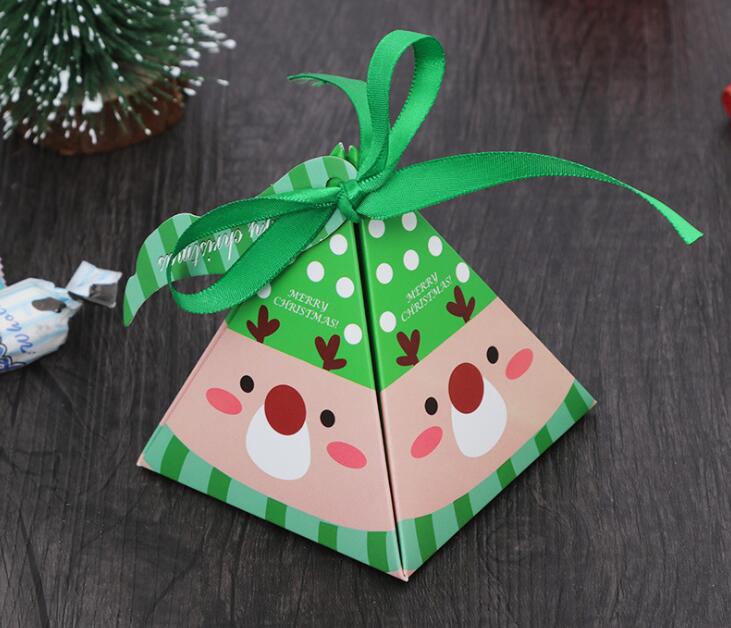 Merry Christmas Candy Gift Storage Box Bag with Tag Christmas Tree Gift Box Pyramid Paper Box Gift Bag Container Party &Wedding Supplies