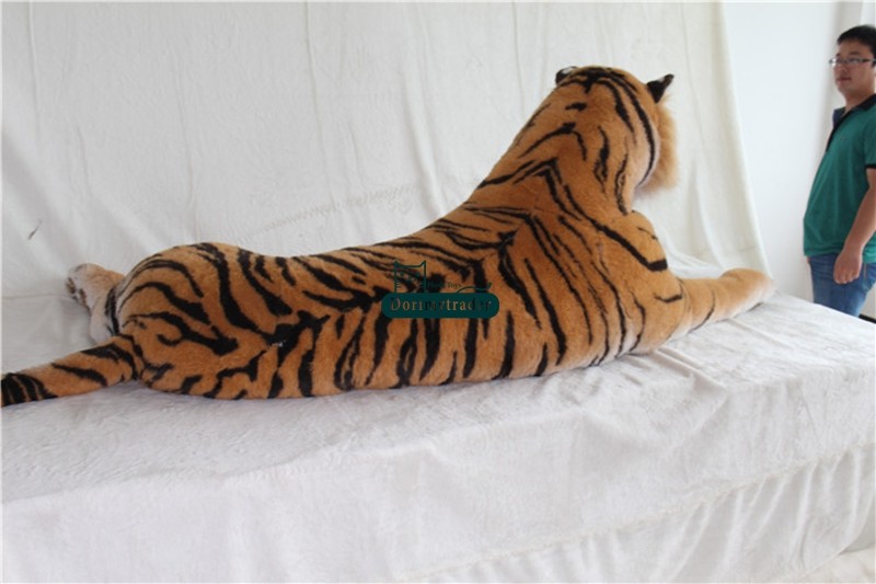 Dorimytrader Simulation Domineering Animal Tiger Plush Toy Jumbo Amazing Realistic Tigers Collection Photography props Home Deco 87inch
