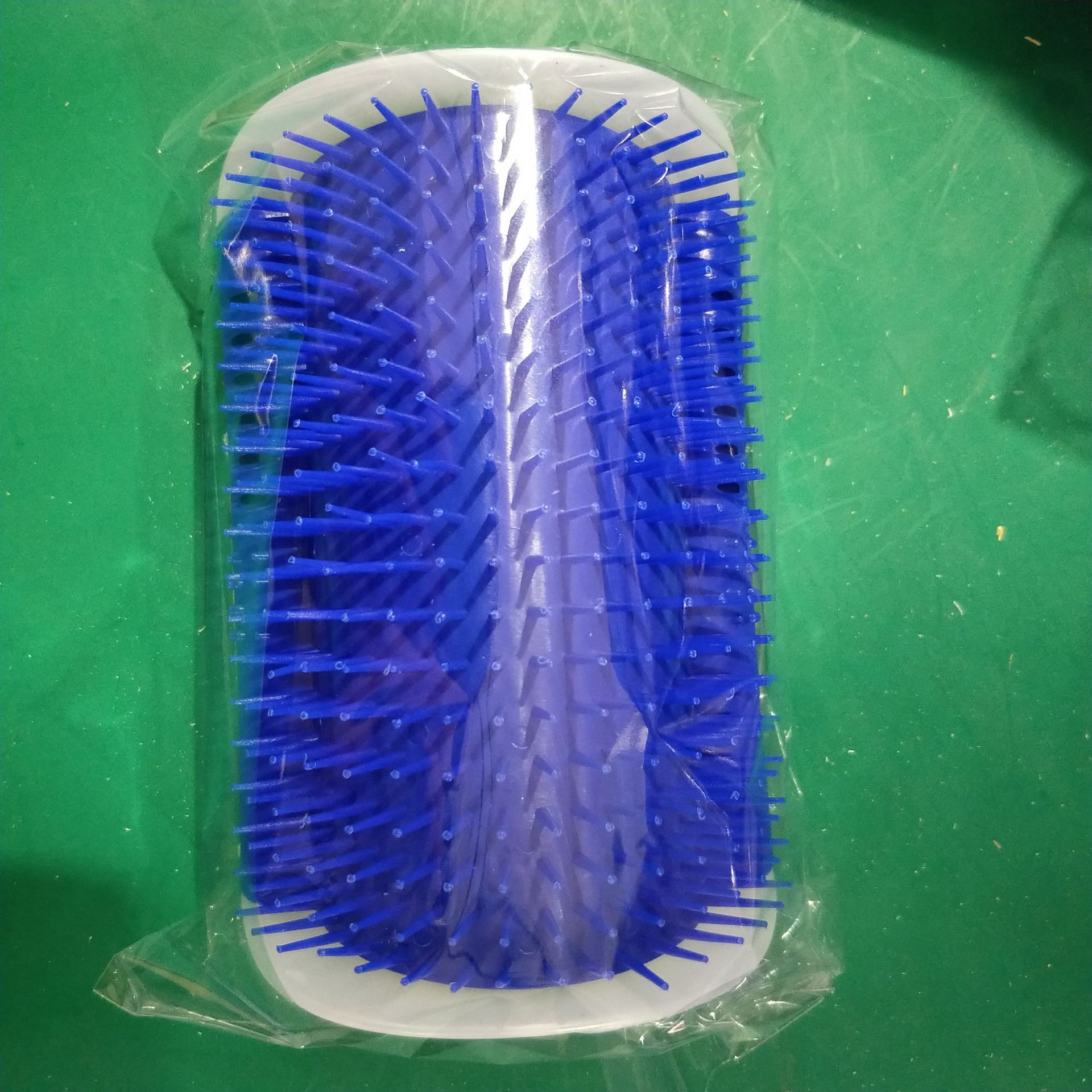 Pet cat Self Groomer Grooming Tool Hair Removal Brush Comb for Dogs Cats Hair Shedding Trimming Cat Massage Device with catnip
Pet cat Self Groomer Grooming Tool Hair Removal Brush Comb for Dogs Cats Hair Shedding Trimming Cat Massage Device with catnip