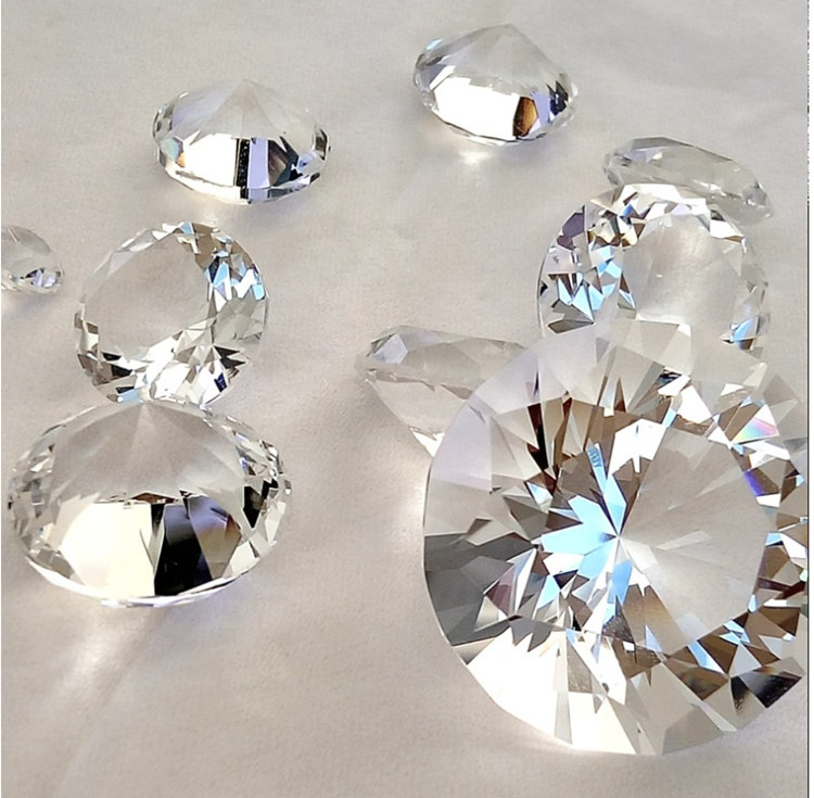 Wholesale Crystal Clear Paperweight Faceted Cut Glass Giant Diamond Jewelry Decor Craft Fashion Jewelry
Wholesale Crystal Clear Paperweight Faceted Cut Glass Giant Diamond Jewelry Decor Craft Fashion Jewelry