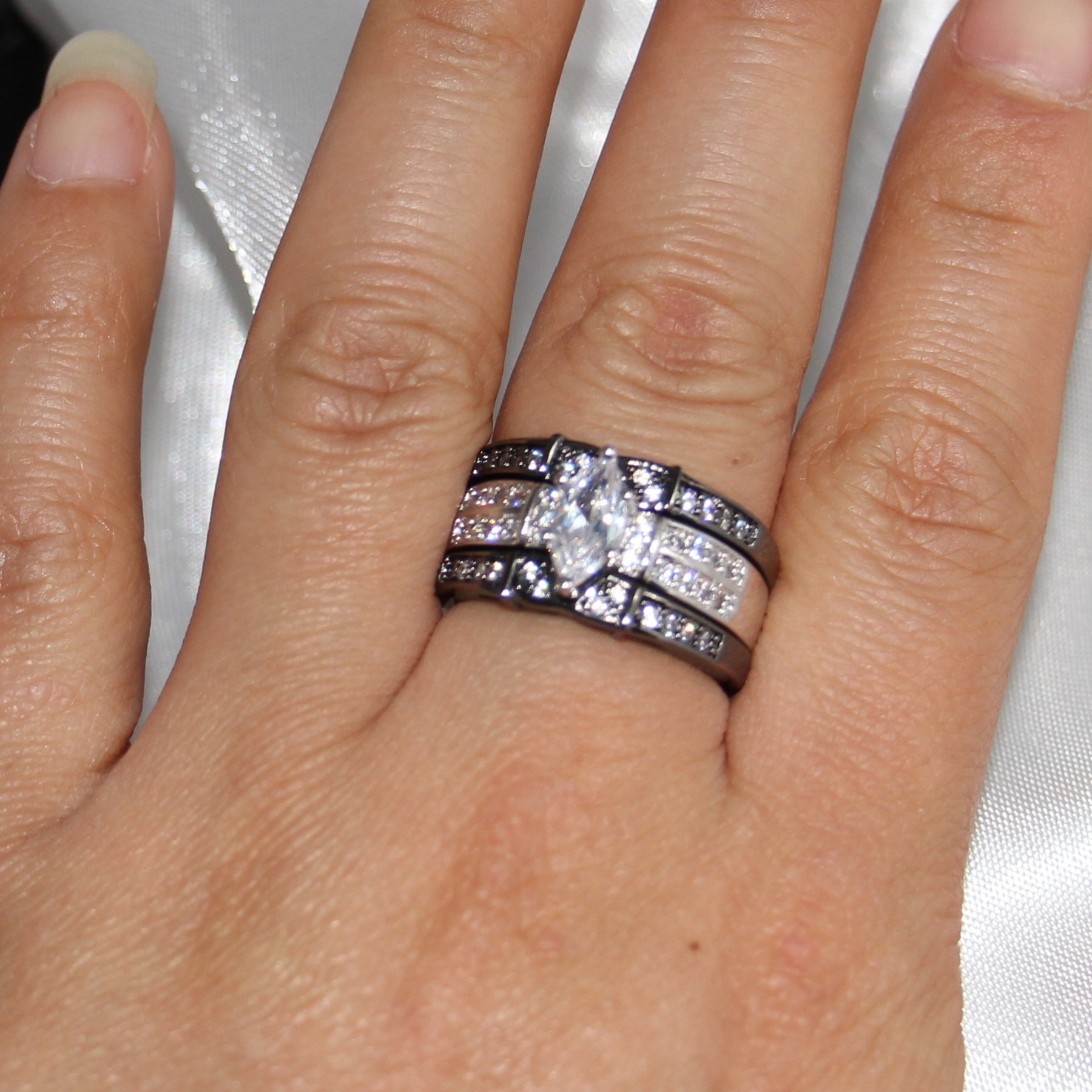 Vintage Fashion Jewelry High Quality 14KT White&Black Gold Filled Marquise CZ Diamond Topaz Gemstones 3 IN 1 Wedding Couple Ring Set Gift