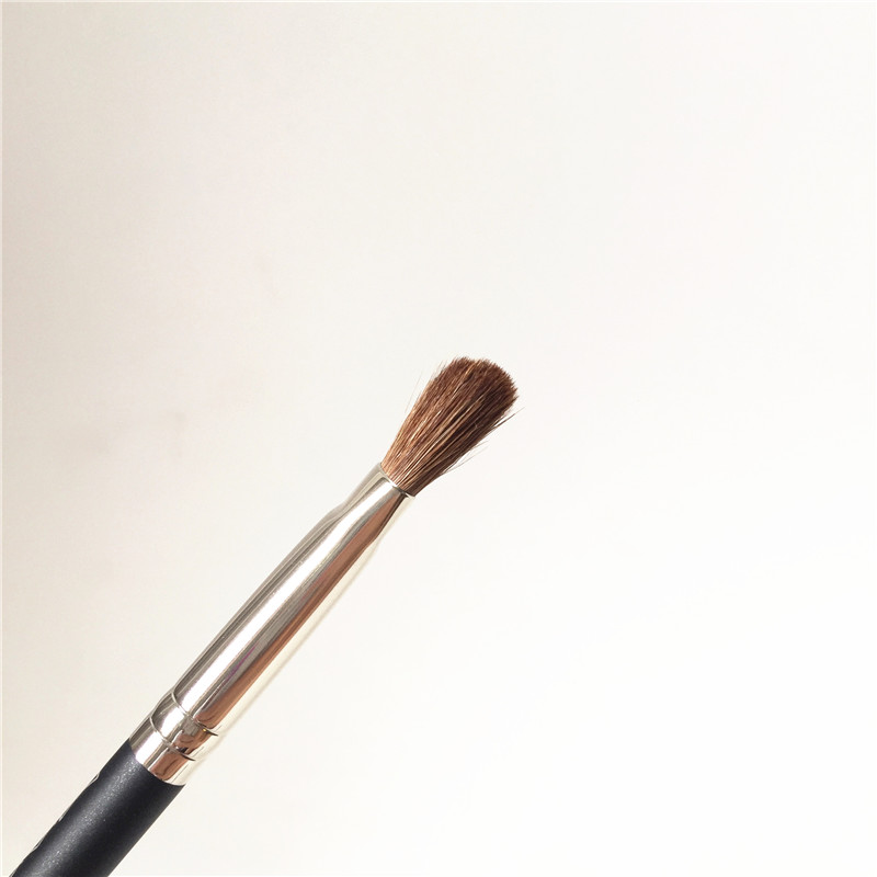 Medium Angled Shading Makeup Brush 275 - Soft Eyeshadow Nose Contouring Blending Beauty Makeup Tools