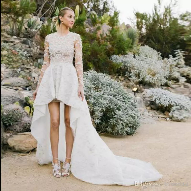 Elegant Full Lace High Low Country Wedding Dresses Jewel Long Poet Sleeve Beach Wedding Dresses Zipper Back Sweep Train Boho Bridals Gown