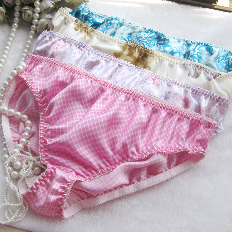 Wholesale Free Shipping Heavy 100% Pure Silk Panties Multi Flower Print Sexy Mid Waist Underwear Women Plus Size 2XL Briefs, Color send by random
Wholesale Free Shipping Heavy 100% Pure Silk Panties Multi Flower Print Sexy Mid Waist Underwear Women Plus Size 2XL Briefs, Color send by random