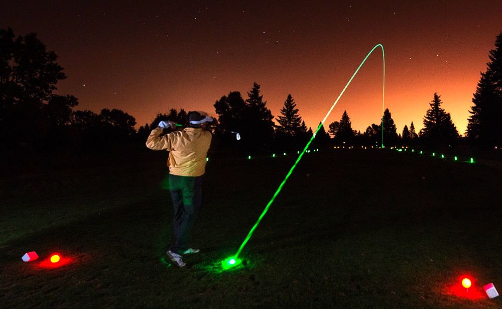 GOLDBALL Night Golf Balls Hitting Ultra Bright Glow Golf Ball LED Ball Two Layer Golf Practice Balls
