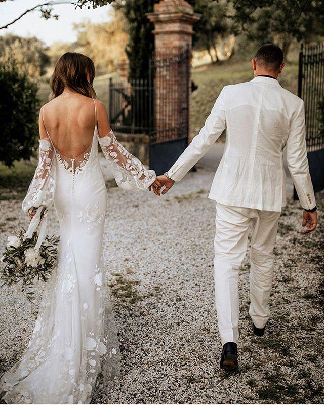Bohemian Lace Wedding Dresses 2019 Illusion Long Sleeve Hippie Style Boho Bridal Gowns Fashion Beach Vestido De Noivas Sexy Backless Dress