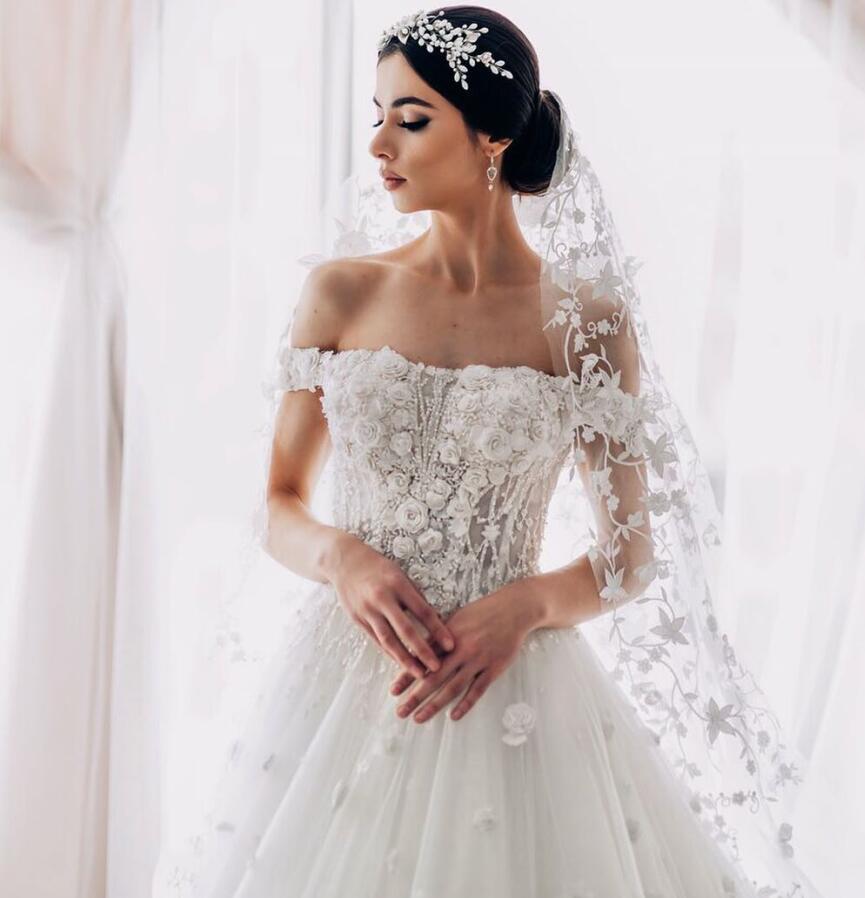Dreamy Enchantment Tulle Wedding Dress With 3D Flowers Elegant Off Shoulder Beading A-Line Bridal Dress Glamorous Appliqued Wedding Gowns