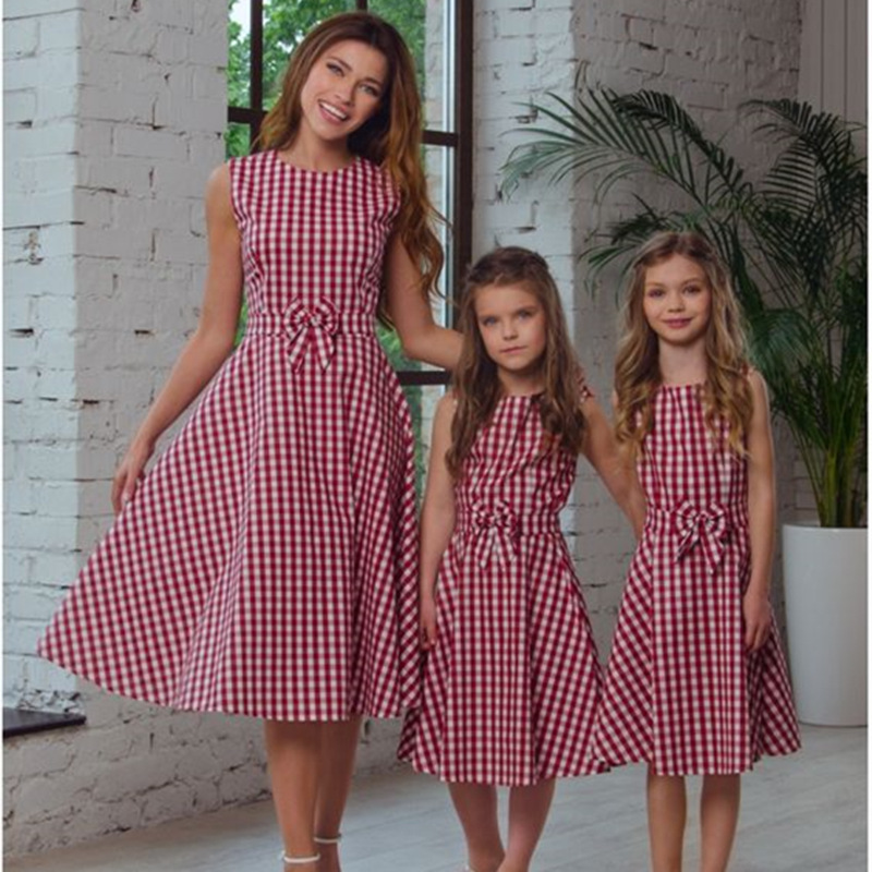 Mother Daughter Dresses Spring Summer 2018 Family Matching Outfits Mom And Girls Clothes Sleeveless Plaid Family Dress, Blue
Mother Daughter Dresses Spring Summer 2018 Family Matching Outfits Mom And Girls Clothes Sleeveless Plaid Family Dress, Blue
