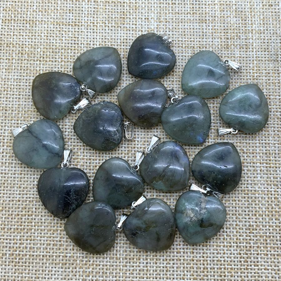 Beadztalk Natural Stone Heart Earrings Pendant Labradorite Stone Heart Charm 20mm Silver Jewelry 30 pcs a lot DIY Pendant