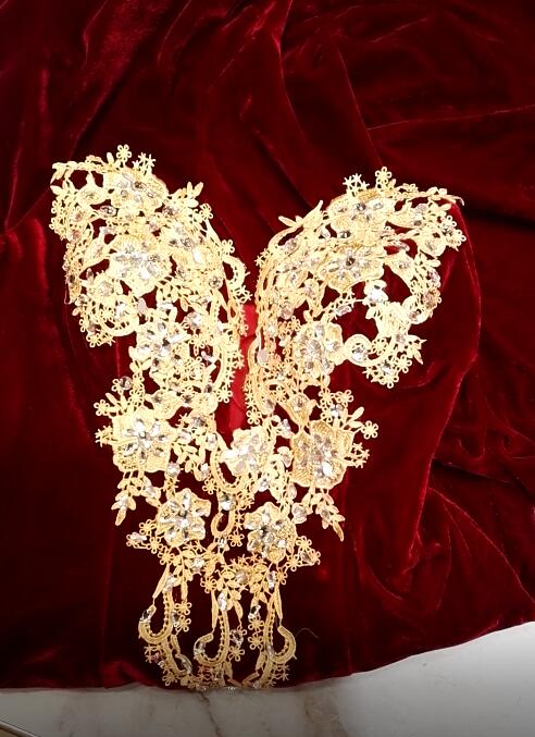 Sexy Burgundy Evening Dress Side Split Sweep Train Gold Applique with rhinestones Prom Gowns Custom Made Elastic Satin/Velvet Evening Gowns