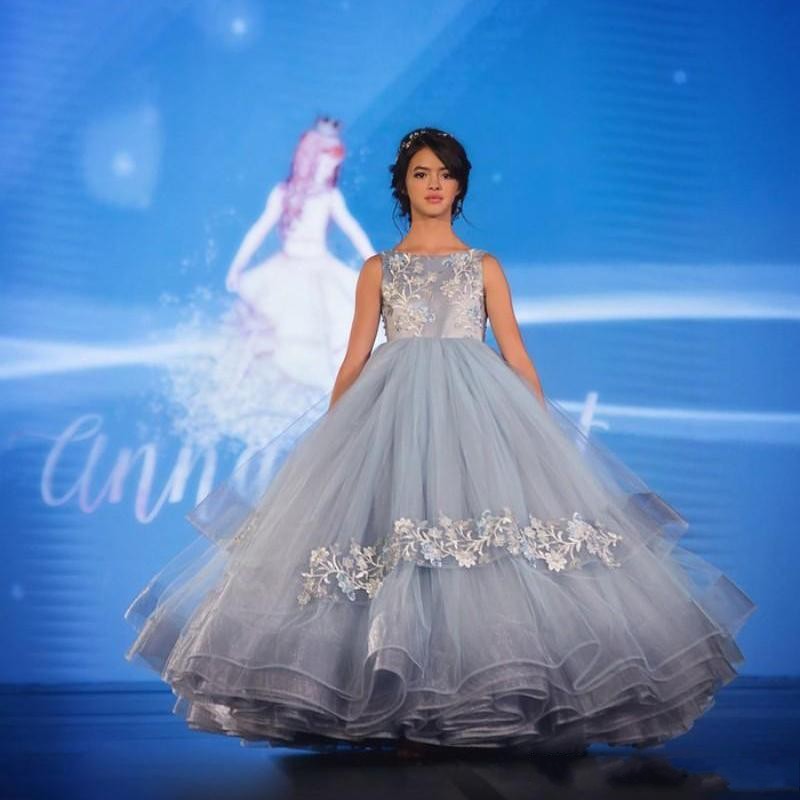 Light Pageant Dresses Crew Neck Lace Applique Ball Gown Ruffles Tiered Kids Long Or Length Wer Girls Party Gowns 403 6660311