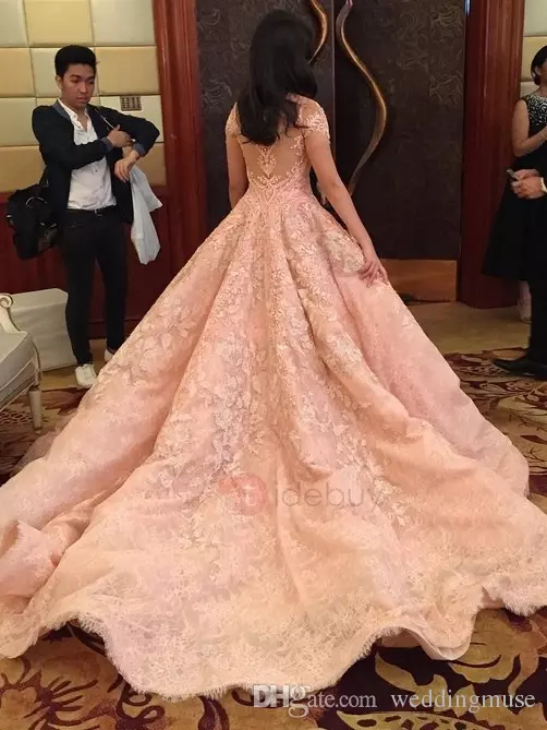 2019 New Blush Luxury Prom Dresses Vestidos De Fiesta Sheer Neckline Off Shoulders Lace Appliques Beaded A-line Quinceanera Dresses Custom