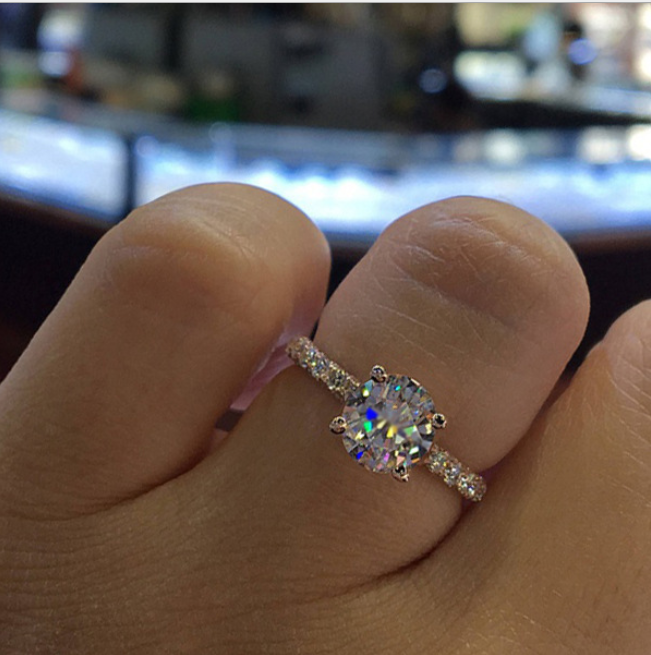 Victoria Wieck Luxury Jewelry Sparkling 925 Sterling Silver&Rose Gold Filled Round Shape White Topaz CZ Diamond Pave Engagement Band Ring