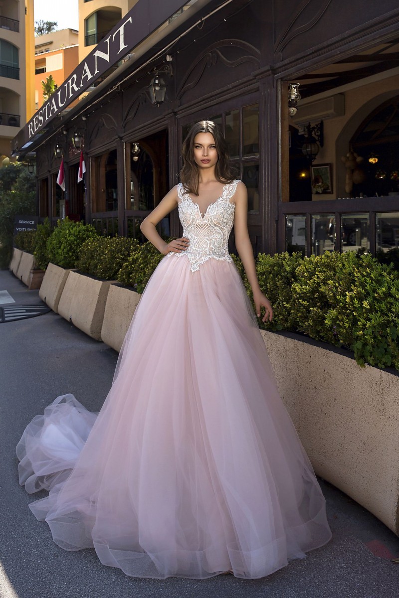 Tina Valerdi 2019 Wedding Dresses Blush Pink Lace Appliqued Sexy Illusion Bodice V Neck Cheap Plus Size Bridal Gowns