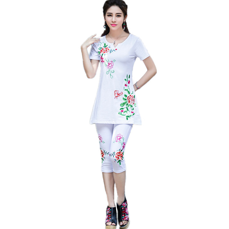 2017 Cotton T-Shirts Pants Two Piece Set Vintage Blusa Quality 4XL Tracksuit Elegant Embroidery Spring Summer Women Suit Clothes, Short sleeve a
2017 Cotton T-Shirts Pants Two Piece Set Vintage Blusa Quality 4XL Tracksuit Elegant Embroidery Spring Summer Women Suit Clothes, Short sleeve a