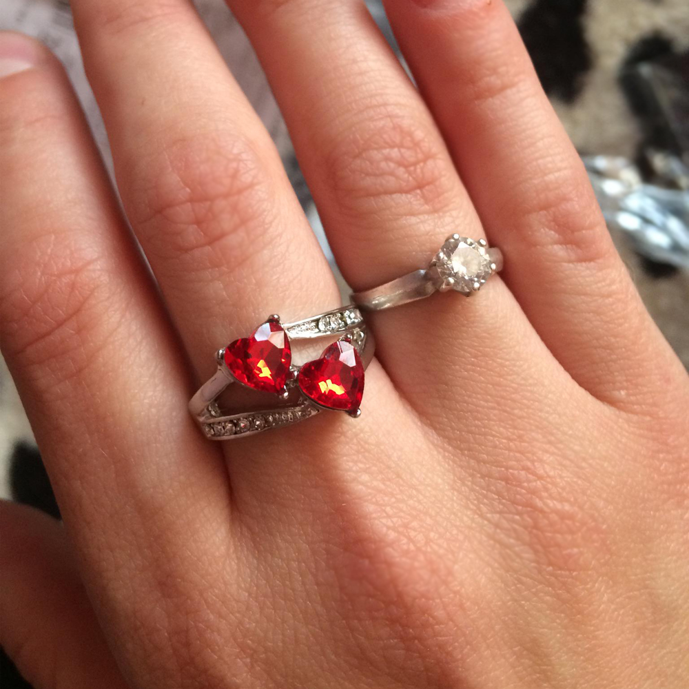 Women's Double Heart Rings Shinning Red Love Heart Rhinestones Wedding Rings for Women Girl Female Gift