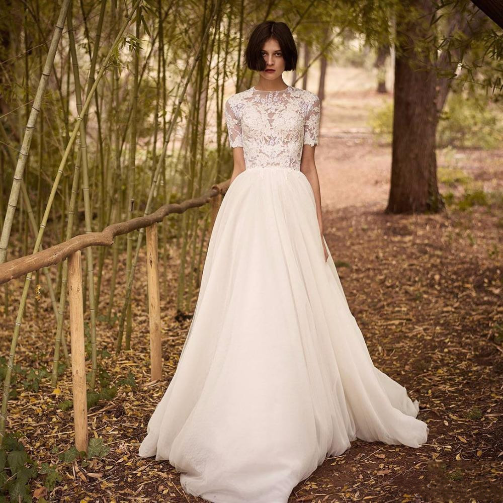 Vintage A Line Bohemian Wedding Dresses Jewel Neck Short Sleeves Lace Appliqued Bridal Dress Country Chiffon Bohemian Beach Wedding Gowns