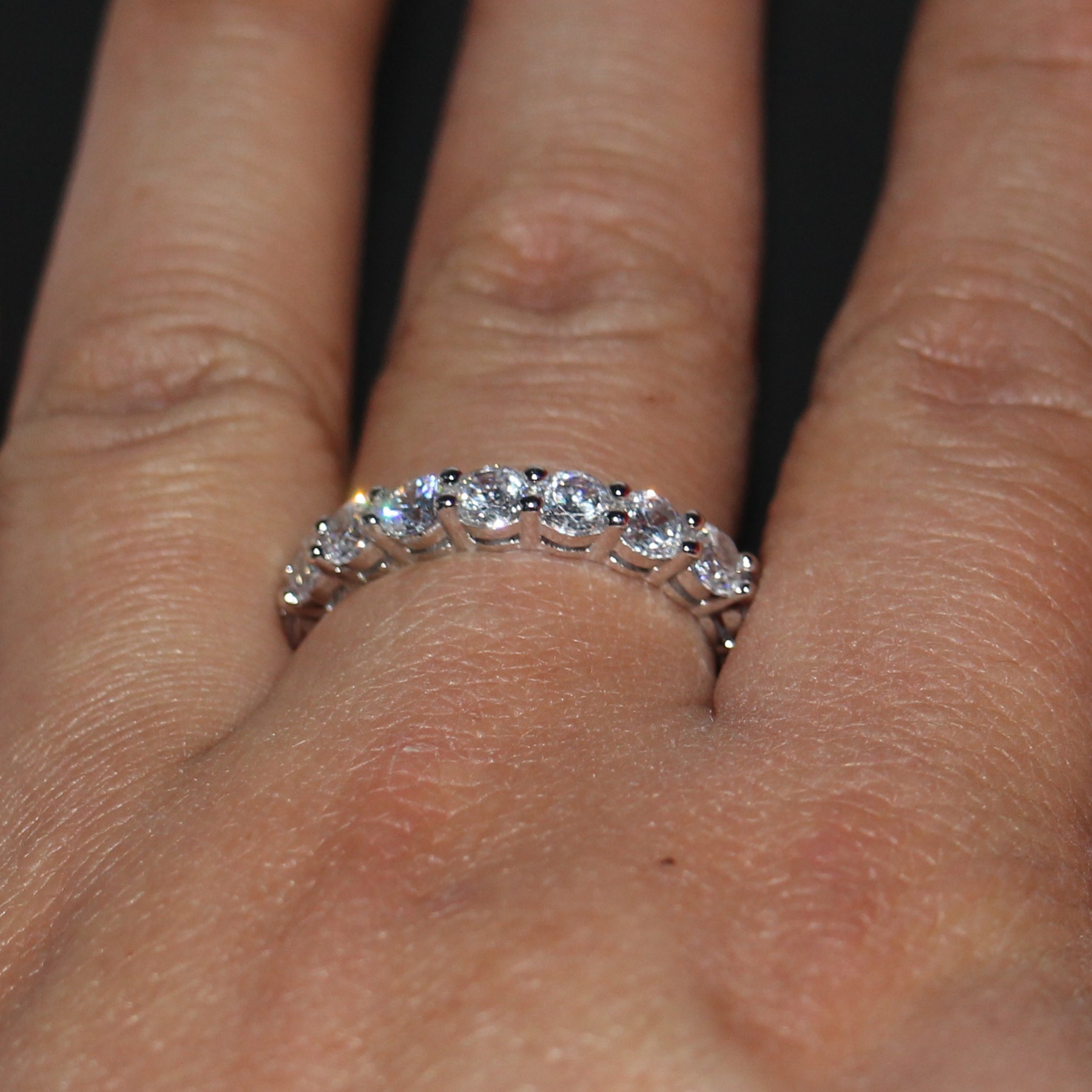 Brand Desgin Drop Shipping Luxury Jewelry 925 Sterling Silver Full 5A Cubic Zirconia Enternity Women Wedding Engagement Band Circle Ring