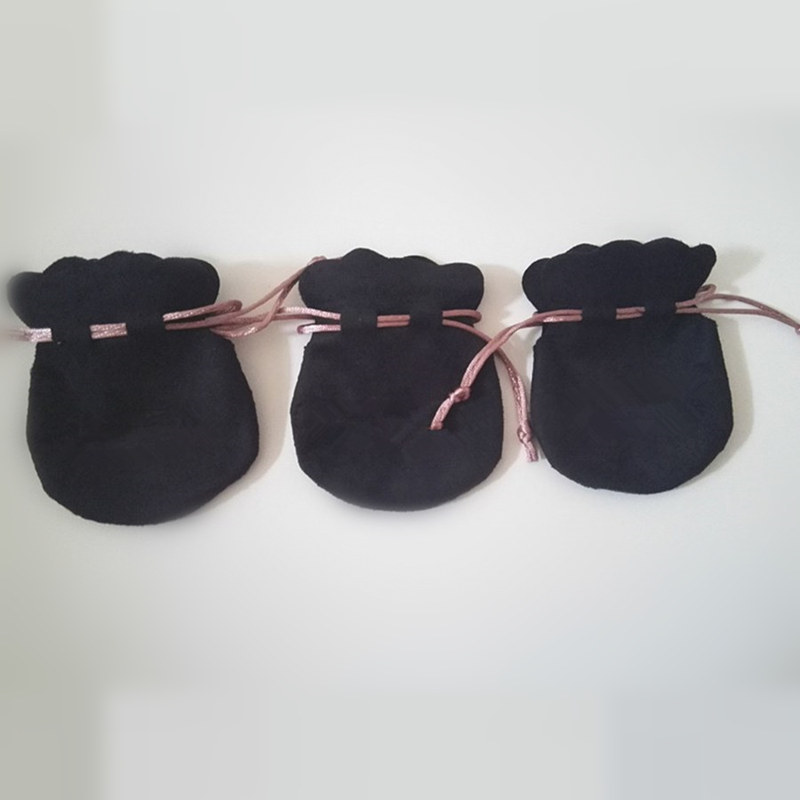 Try 20pcs Black Velvet Pouch Bag Pink Cord Fit For Pandora Charm Bead Necklace Earrings Ring Pendant Jewelry Packaging New Arrival
Try 20pcs Black Velvet Pouch Bag Pink Cord Fit For Pandora Charm Bead Necklace Earrings Ring Pendant Jewelry Packaging New Arrival
