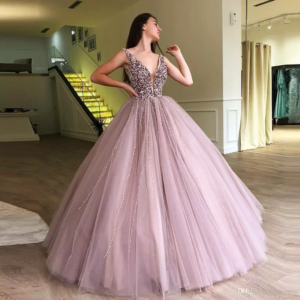 Charming Blush Pink Ball Gown Prom Dresses Deep V Neck Sequined and Pearl Tulle Pageant Gown Floor Length Prom Skirt