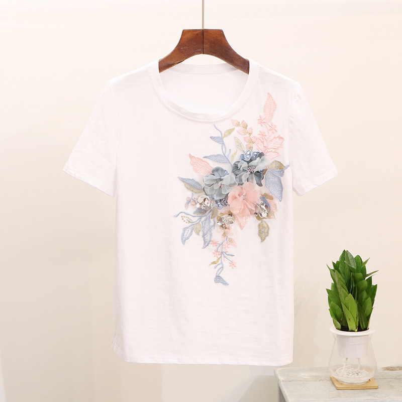 2018 Summer women t shirt 3D floral Embroidery tshirt cotton tops