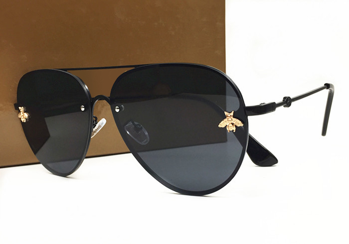 High quality luxury WOMEN metal retro frame brand designer vintage Eyewear Sun glasses For women shade Fashion UV sunglasses with case
High quality luxury WOMEN metal retro frame brand designer vintage Eyewear Sun glasses For women shade Fashion UV sunglasses with case