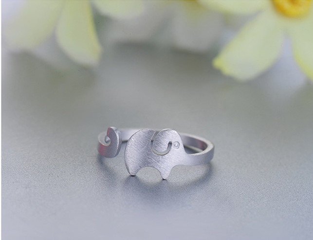 30pcs Gold/Silver Cute Small Elephant Ring Dumbo Flying Baby-elephant Bandring Adjustment Ring Jewelry Gift For Friends
30pcs Gold/Silver Cute Small Elephant Ring Dumbo Flying Baby-elephant Bandring Adjustment Ring Jewelry Gift For Friends