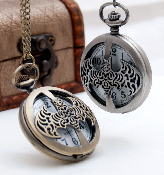 Wholesale 50pcs/lot classic watch vintage Batman pocket watch necklace Men Women antique Bronze watch PW059, With necklace chain
Wholesale 50pcs/lot classic watch vintage Batman pocket watch necklace Men Women antique Bronze watch PW059, With necklace chain