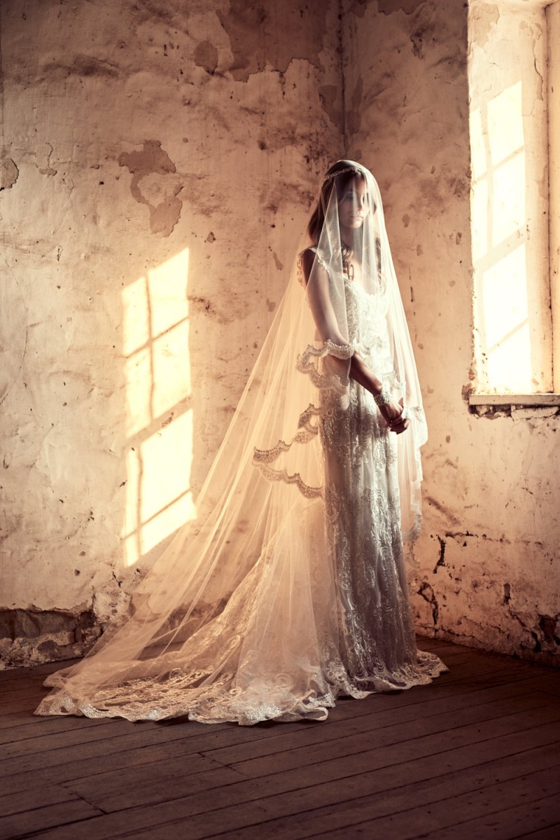 Pure Handmade Wedding Veils Three Meters Long Lace Applique Sequins Two Layers Tulle Cathedral Length Bridal Veil