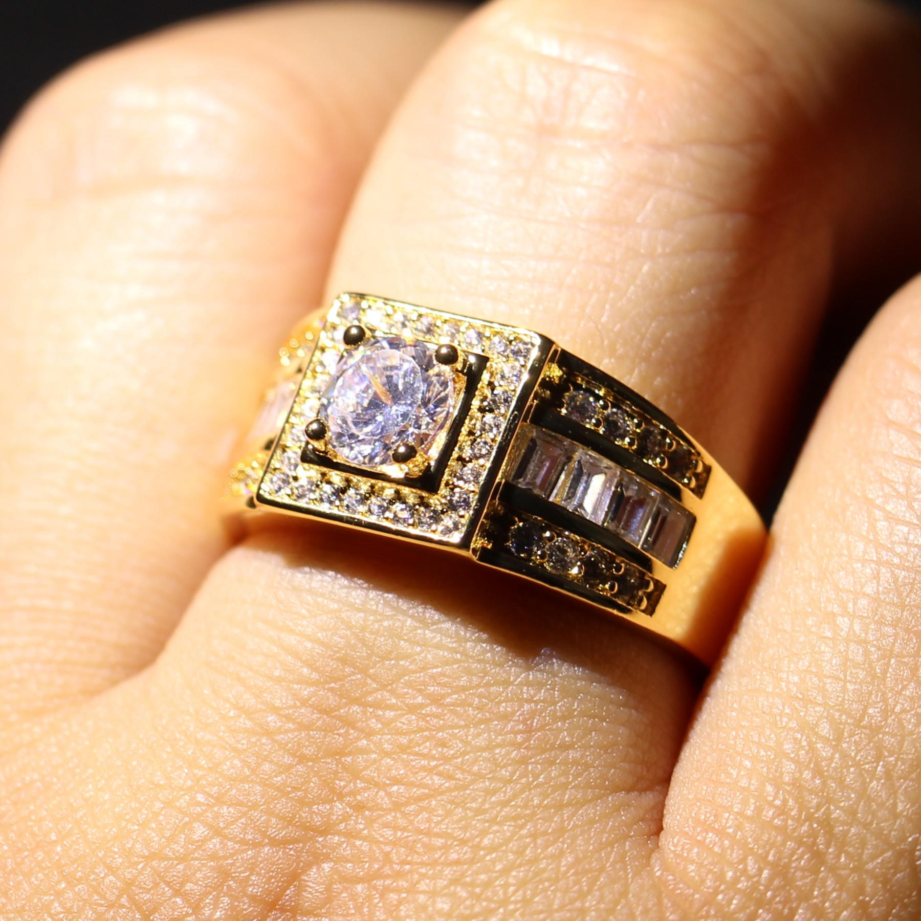 Stunning Original Handmade Luxury Jewelry 10KT Yellow Gold Filled Round White Topaz CZ Diamond Gemstones Men Wedding Band Ring For Lovers
