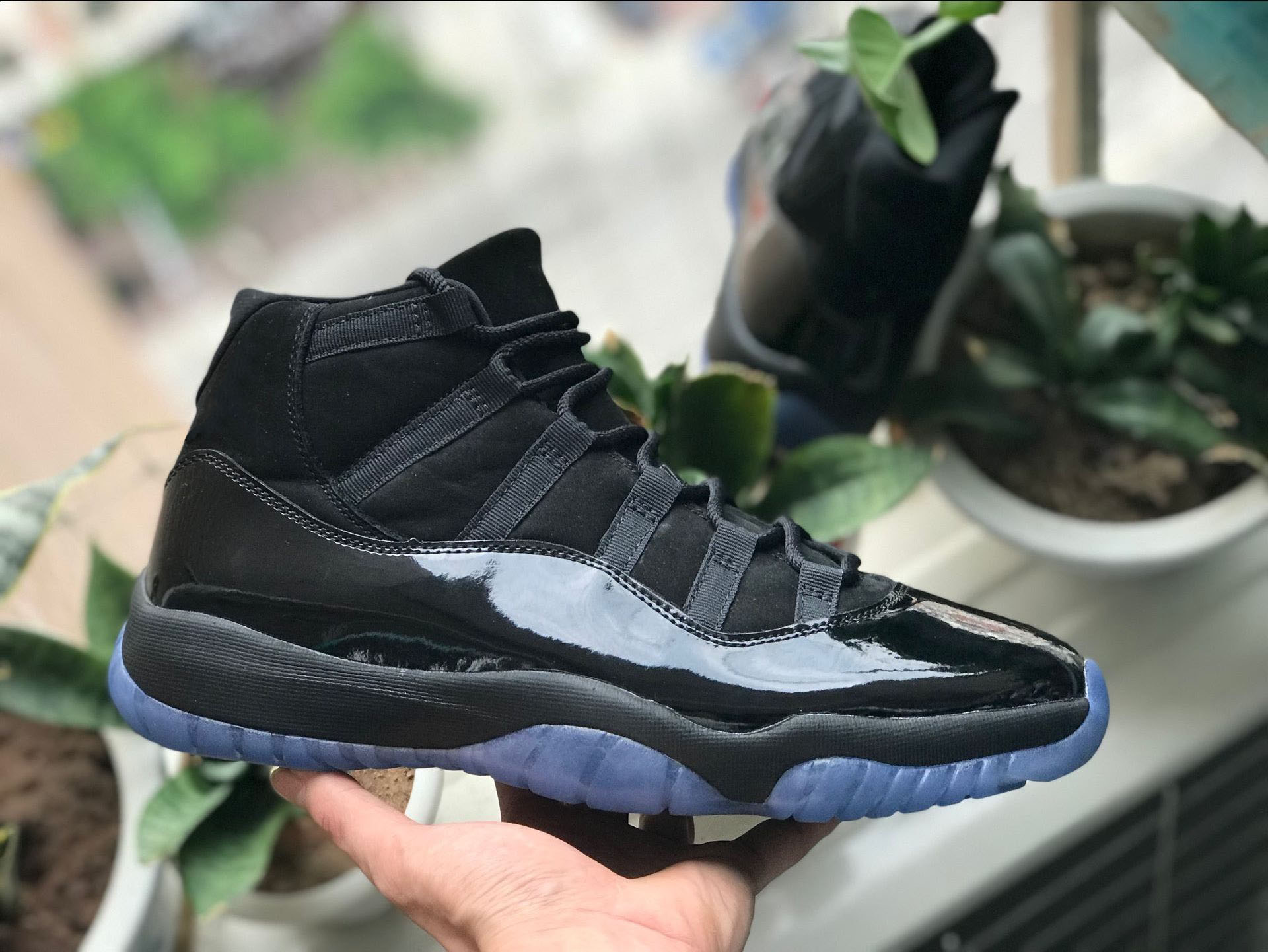 New arrival 11 Prom Night Blackout 11s Men Basketball Shoes Sneakers black mens women sports shoes trainers athletic shoe 2018 size 41-47
New arrival 11 Prom Night Blackout 11s Men Basketball Shoes Sneakers black mens women sports shoes trainers athletic shoe 2018 size 41-47