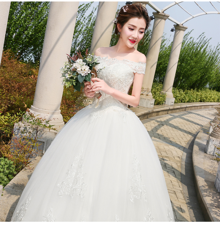 100% Real Photo Hot New Arrive Wedding Dress 2018 Bride Elelgant Short Sleeve Sweet Boat Neck Classic Lace Embroidery Princess