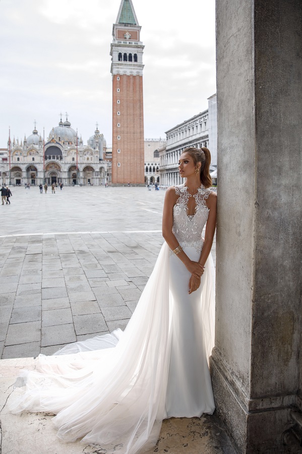 Julie Vino Mermaid Wedding Dresses With Detachable Skirt V Neck Lace Appliqued Sweep Train Boho Wedding Gowns Custom Made Bridal Dress