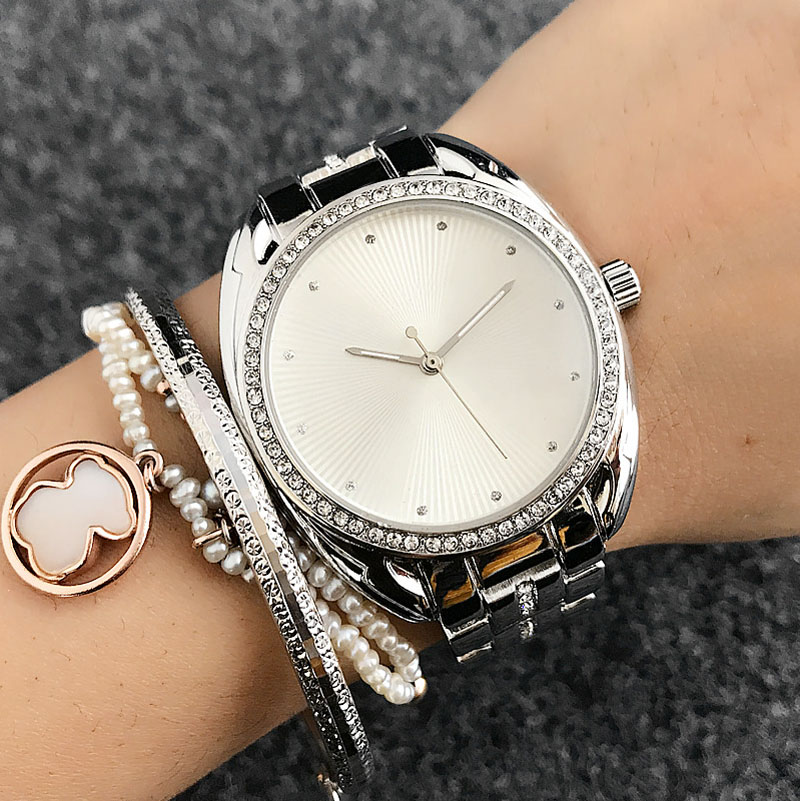 Fashion Brand beautiful women's Girl Crystal style dial Metal steel band Quartz wrist Watch M7096, Gold
Fashion Brand beautiful women's Girl Crystal style dial Metal steel band Quartz wrist Watch M7096, Gold
